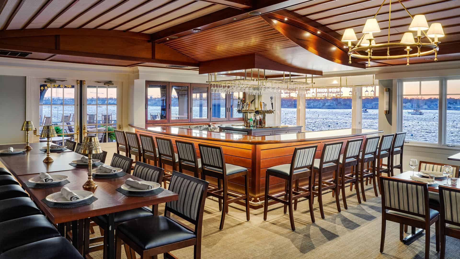 seattle yacht club dining