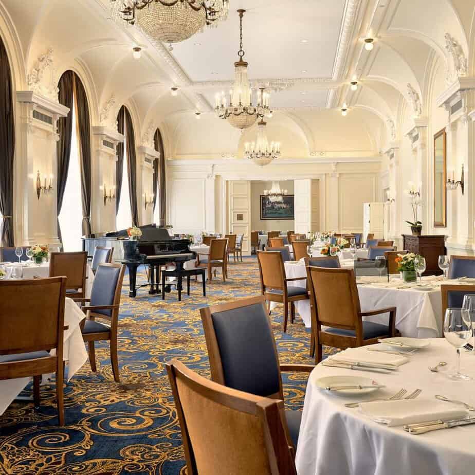 Top 6 Things to Consider When Selecting Country Club Furniture